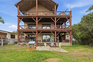 628 Country Ln, Canyon Lake, TX 78133 - Photo 38