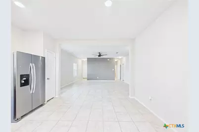 2405 Marty Way, Seguin, TX 78155 - Photo 8