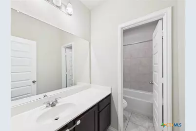 2405 Marty Way, Seguin, TX 78155 - Photo 18