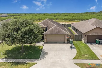 111 Gabbiano Court, Victoria, TX 77904 - Photo 18