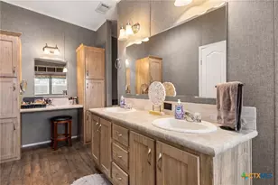 159 High Sierra Dr, Seguin, TX 78155 - Photo 14