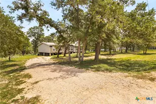 159 High Sierra Dr, Seguin, TX 78155 - Photo 4