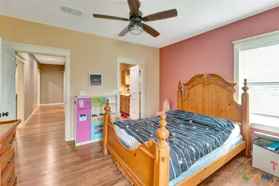 1207 Friar Rd, Cuero, TX 77954 - Photo 16