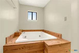 146 Twin Oak Rd, Seguin, TX 78155 - Photo 24
