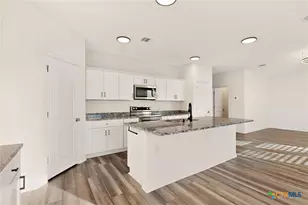 361 Wren Ln, Kyle, TX 78640 - Photo 12