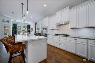 487 Mission Hill Run, New Braunfels, TX 78132 - Photo 6