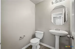 8214 Comanche Pass, Converse, TX 78109 - Photo 36