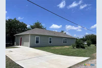668 Commerce Street, Bloomington, TX 77951 - Photo 2