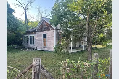 710 S College Avenue, Cameron, TX 76520 - Photo 2
