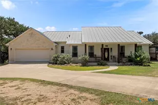 2700 Skyline Dr, Canyon Lake, TX 78133 - Photo 2