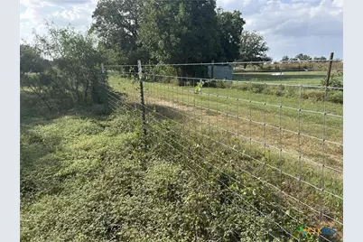 240 Private Road 4601 Road, Waelder, TX 78959 - Photo 1