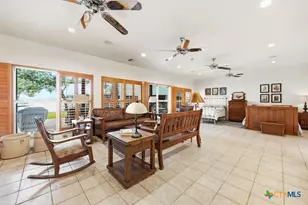 107 Palm Key St, Mcqueeney, TX 78123 - Photo 28