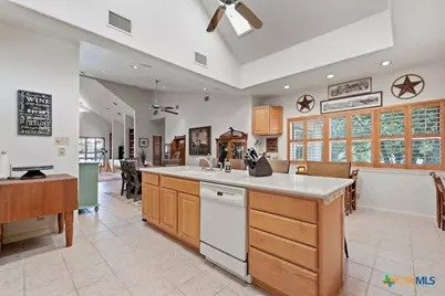 107 Palmkey Street, Mcqueeney, TX 78123 - Photo 18