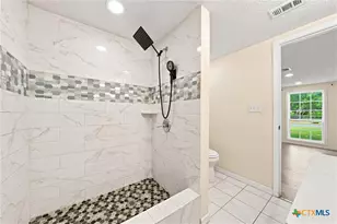1126 W 7th St, McGregor, TX 76657 - Photo 18