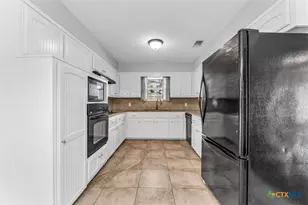 9730 Timberview Dr, Woodway, TX 76712 - Photo 12