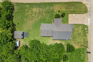 122 Rogers St, McGregor, TX 76657 - Photo 36