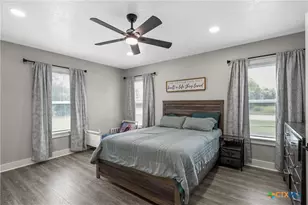 122 Rogers St, McGregor, TX 76657 - Photo 16