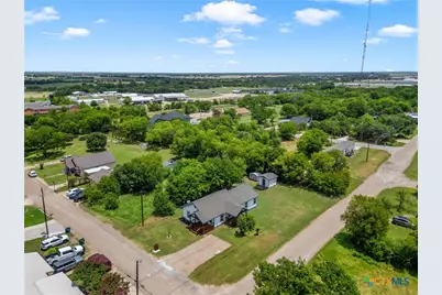 122 Rogers Street, McGregor, TX 76657 - Photo 38