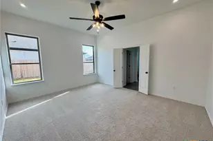 407 Magnolia, Troy, TX 76579 - Photo 2