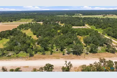 408 Cresent Bend, Cameron, TX 76520 - Photo 4
