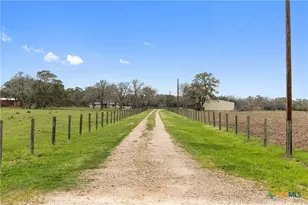778 Co Rd 123, Edna, TX 77957 - Photo 6