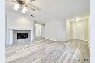 1909 E Horizon Park Boulevard, Leander, TX 78641 - Photo 4