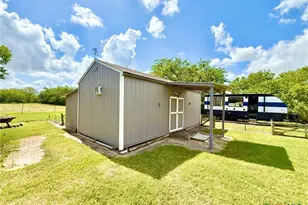 549 Co Rd 431, Lolita, TX 77971 - Photo 26