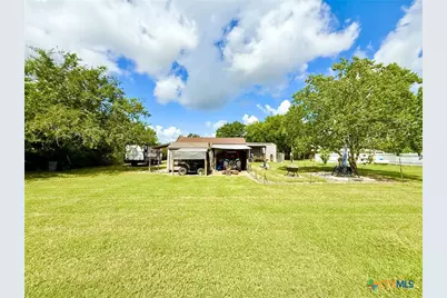 549 County Road 431, Lolita, TX 77971 - Photo 24