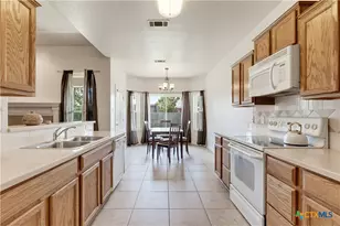 6003 Alexus Dr, Killeen, TX 76542 - Photo 12