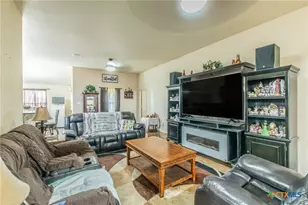 7605 Oliver Loving Dr, Killeen, TX 76549 - Photo 2
