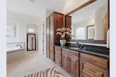 324 Valley Lodge, New Braunfels, TX 78132 - Photo 12