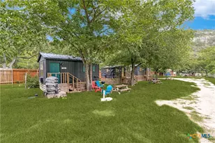 8570 River Rd, New Braunfels, TX 78132 - Photo 40