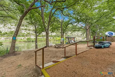8570 River Road, New Braunfels, TX 78132 - Photo 20
