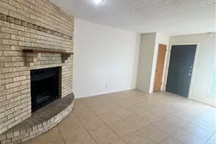 213 Versailles St, Victoria, TX 77904 - Photo 2