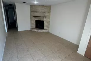 213 Versailles St, Victoria, TX 77904 - Photo 4