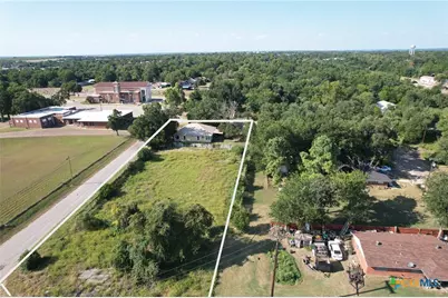 403 S Nolan, Cameron, TX 76520 - Photo 2