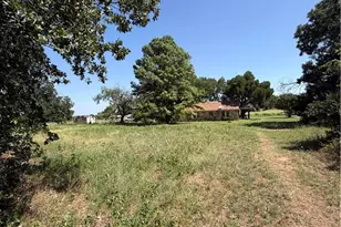 472 Fm 1602, Jonesboro, TX 76538 - Photo 2