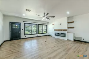 466 Arrowhead Point Rd, Belton, TX 76513 - Photo 6