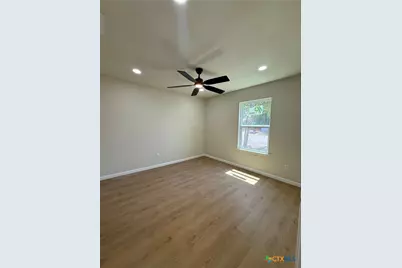 1110 W Calhoun Avenue, Temple, TX 76504 - Photo 12