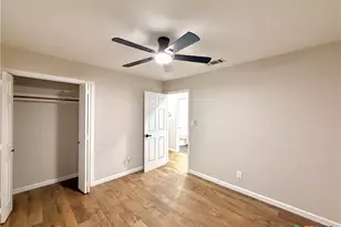 220 Navajo Dr, Victoria, TX 77904 - Photo 28