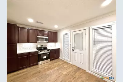 220 Navajo Drive, Victoria, TX 77904 - Photo 16