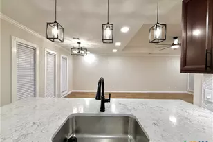 220 Navajo Dr, Victoria, TX 77904 - Photo 18