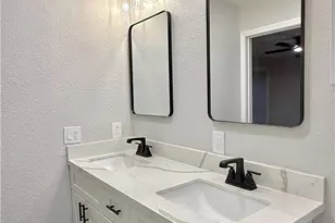 220 Navajo Dr, Victoria, TX 77904 - Photo 26