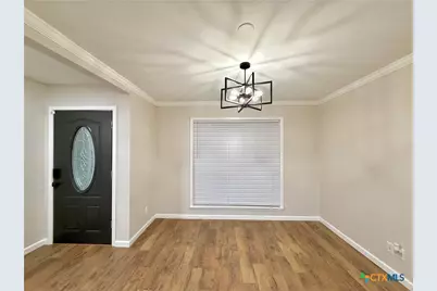 220 Navajo Drive, Victoria, TX 77904 - Photo 8