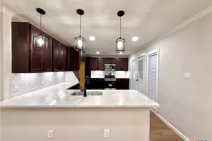 220 Navajo Dr, Victoria, TX 77904 - Photo 14