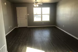 1818 Castroville Trl, Copperas Cove, TX 76522 - Photo 10