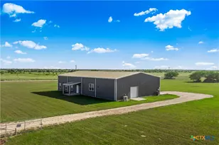 59 Leaning Oak Rd, Victoria, TX 77904 - Photo 2