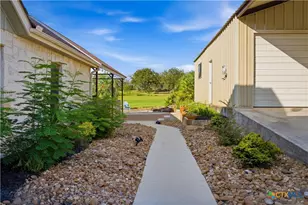 1413 Country Hills Dr, La Vernia, TX 78121 - Photo 40