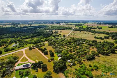 4945 Fm 531, Yoakum, TX 77995 - Photo 32