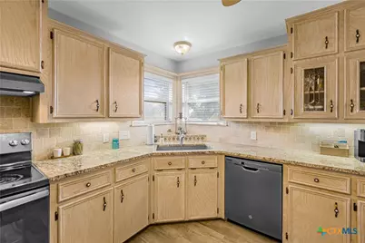 4945 Fm 531, Yoakum, TX 77995 - Photo 10